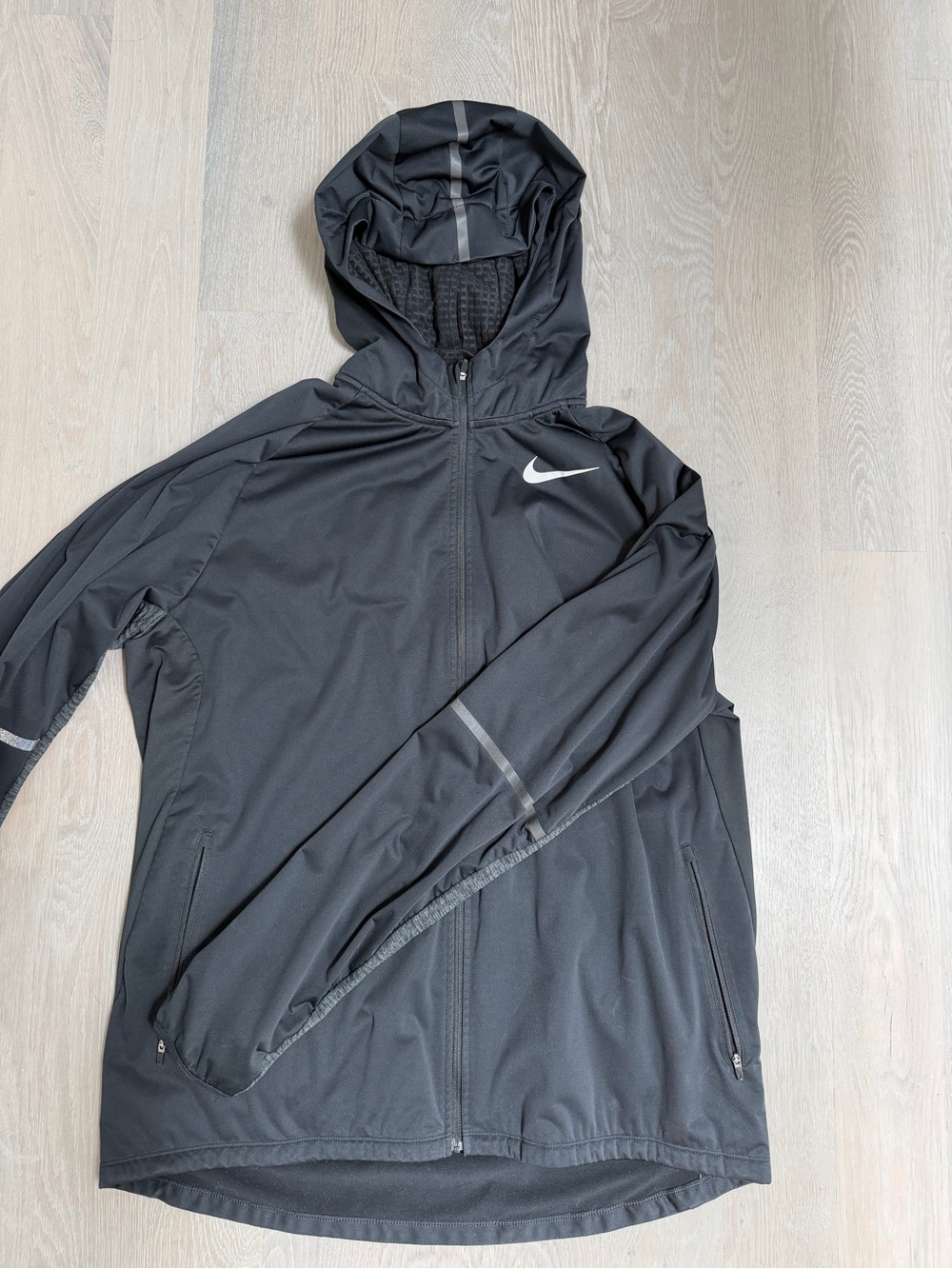 Nike Men’s Black Hooded Running Jacket, EUC